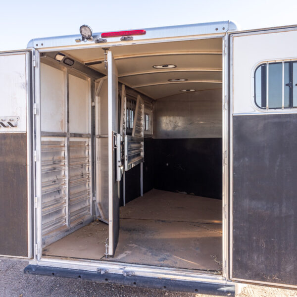 Cimmaron 3 Horse Trailer - Image 5