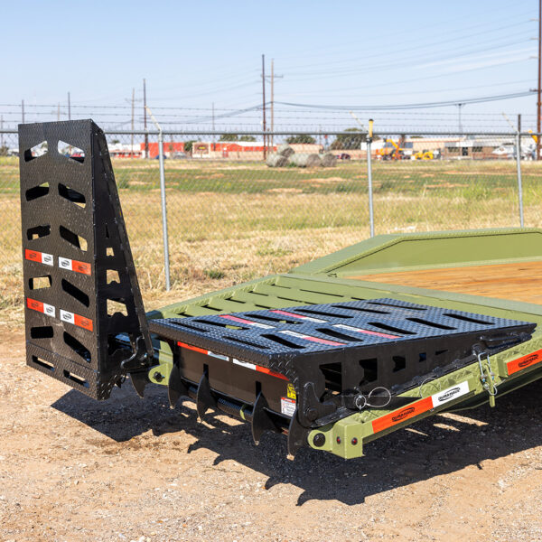DURA HAUL 24'X102" EQUIPMENT HAULER WITH DRIVE OVER FENDERS - Image 2